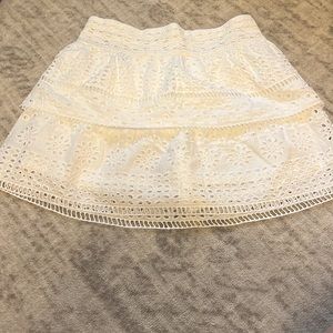 White Zara skirt with built-in shirts and stretchy waistband
